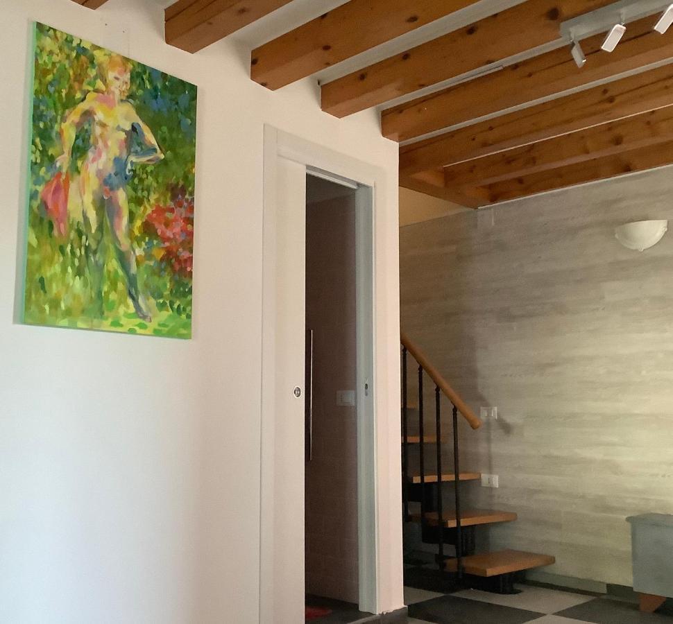 Night Galleria Holiday Home - Bed & Art In Burano - The Pink House ภายนอก รูปภาพ