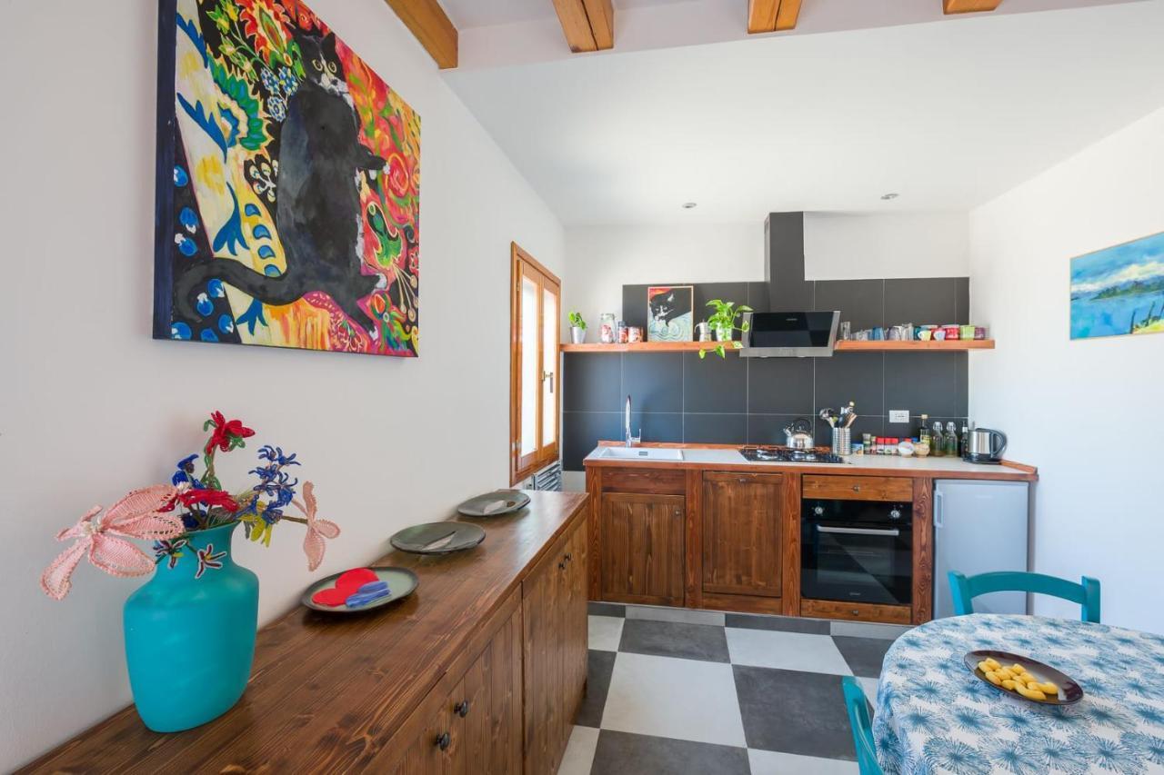 Night Galleria Holiday Home - Bed & Art In Burano - The Pink House ภายนอก รูปภาพ