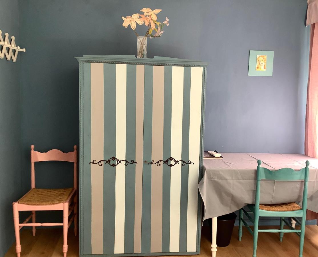 Night Galleria Holiday Home - Bed & Art In Burano - The Pink House ภายนอก รูปภาพ